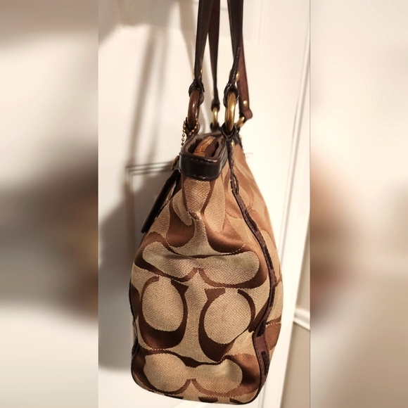 Coach Signature Shoulder Tote Bag Canvas & Leather 15" X 10 1/2" - Picture 5 of 16